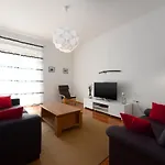 Lari Rijeka
