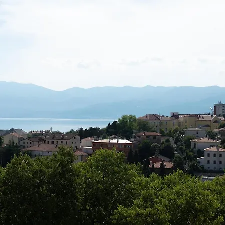 Lari Rijeka