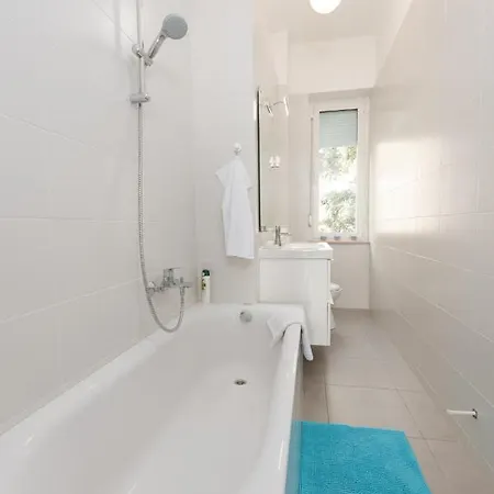 Lari Apartment