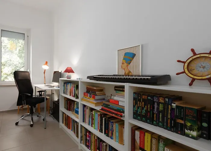 Апартаменты Lari